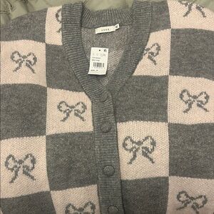 Gray and Pink Women's Sweater